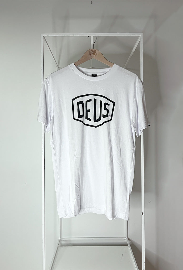 Shield Tee - M
