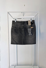 Model Mini Throwblack - 26